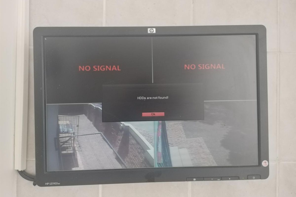 A beautiful 3bed, 2bath Free standing home in a Security Complex in  Randburg - Photo 4