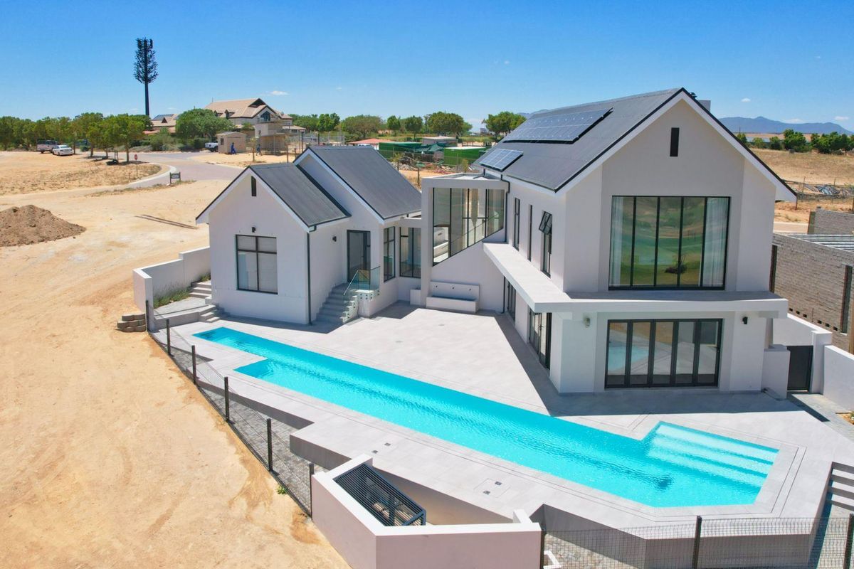 House For Sale in Mount Royal Golf Estate, Malmesbury - Photo 2