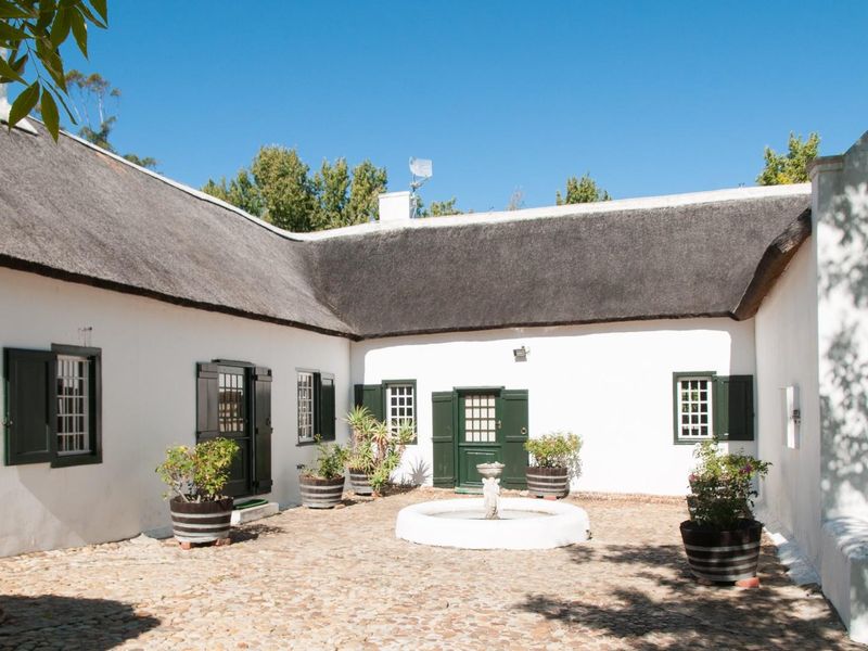 194-hectare estate offers a compelling combination of vineyard excellence and heritage significance - Photo 5