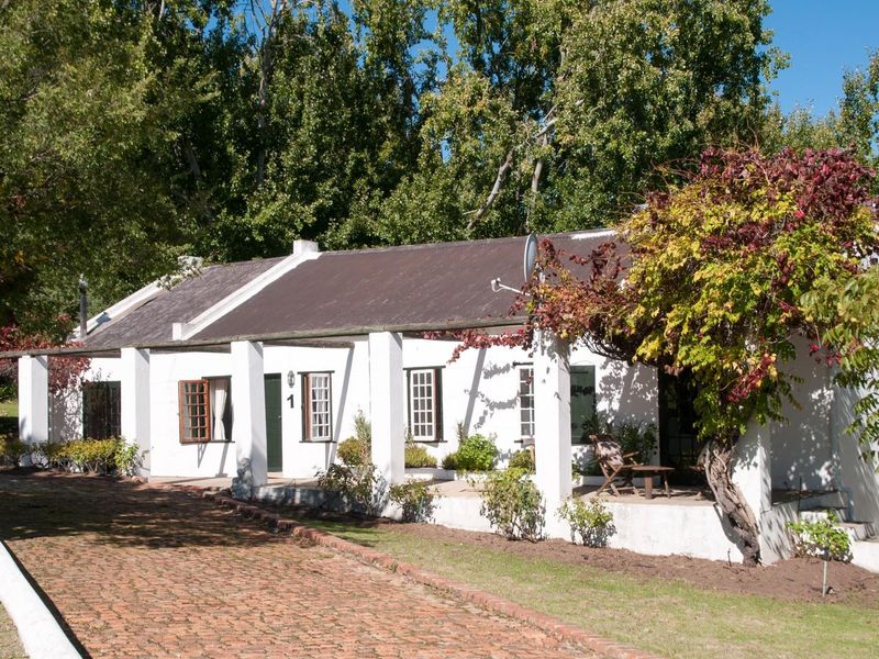 194-hectare estate offers a compelling combination of vineyard excellence and heritage significance - Photo 10