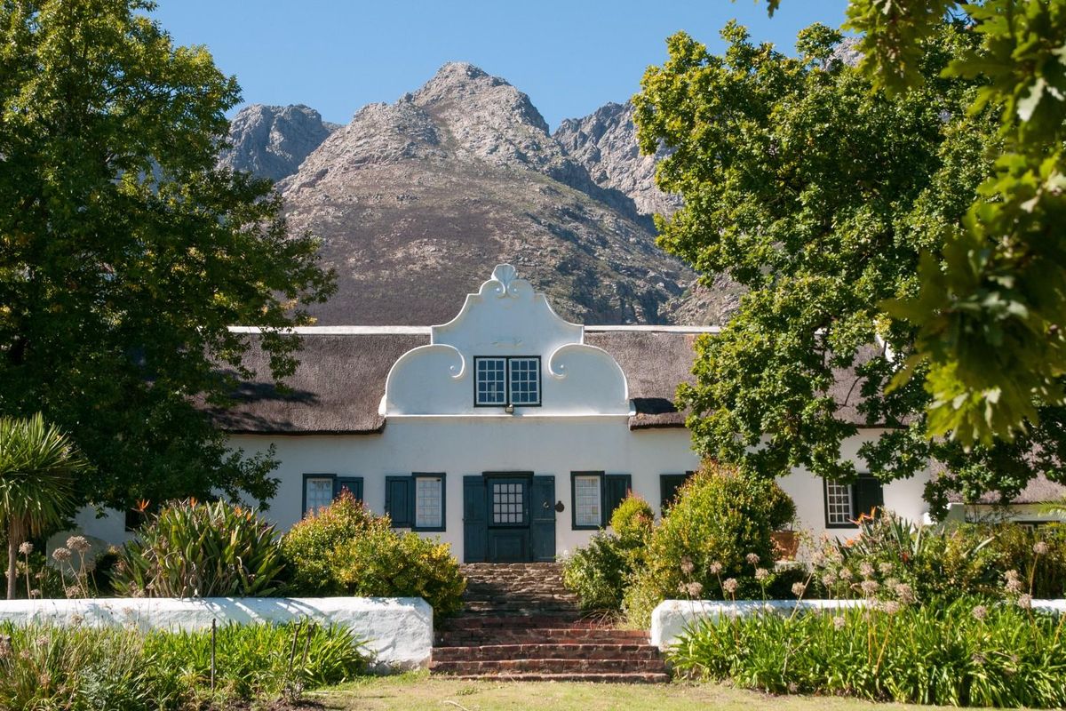 194-hectare estate offers a compelling combination of vineyard excellence and heritage significance - Photo 2