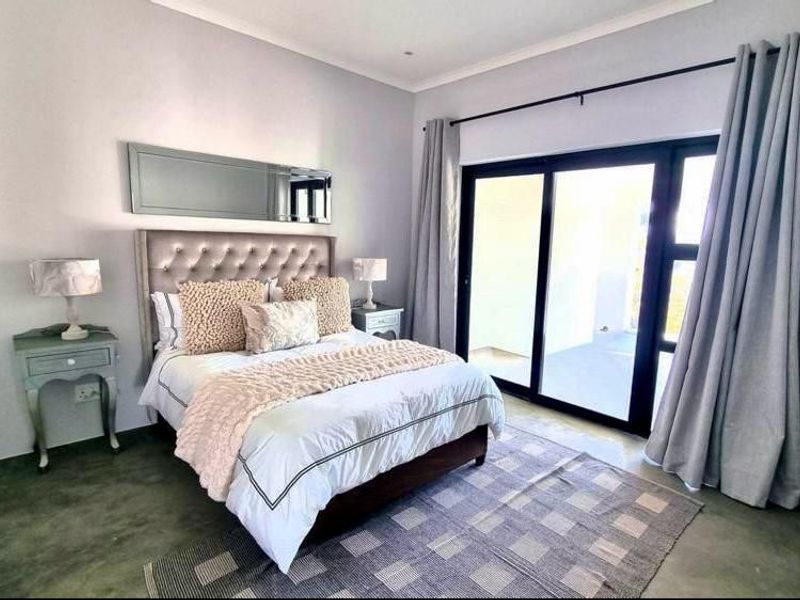 House For Sale in Pearl Bay, Yzerfontein - Photo 8