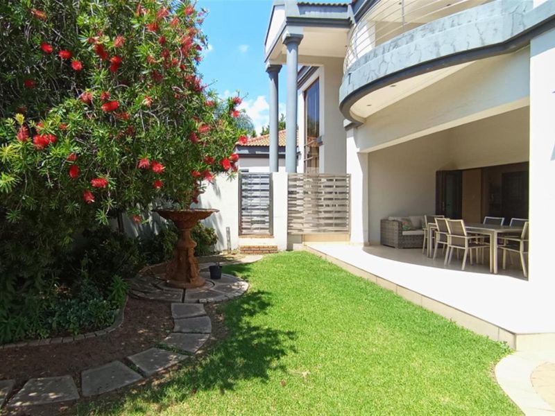 4 BED 5 BATH HOME SAVANNAH HILLS - Photo 9