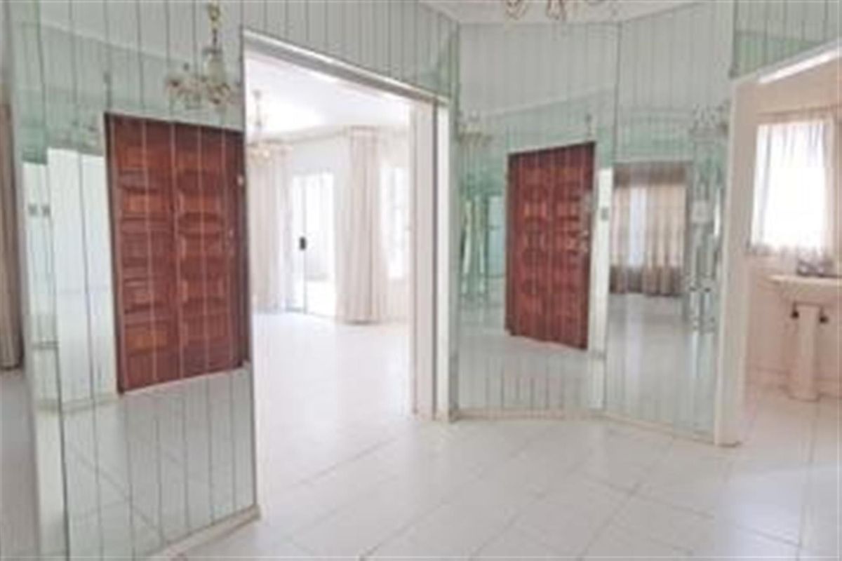 Beautiful Family Friendly Home in Westcliff, Johannesburg - Photo 5