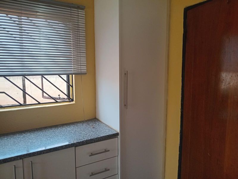House To Rent in Protea Glen, Soweto - Photo 8