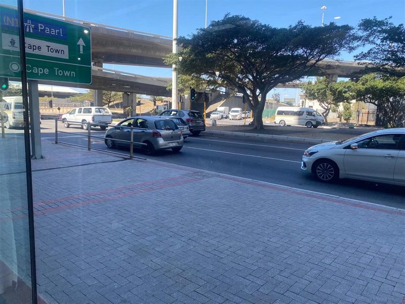 Motor Showroom- Retail Space To Rent in Foreshore, Cape Town - Photo 4
