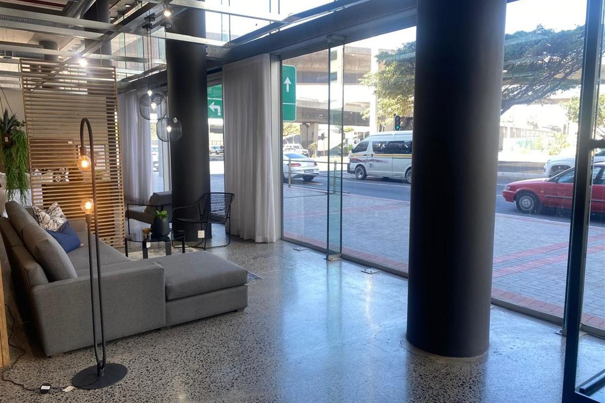 Motor Showroom- Retail Space To Rent in Foreshore, Cape Town - Photo 5