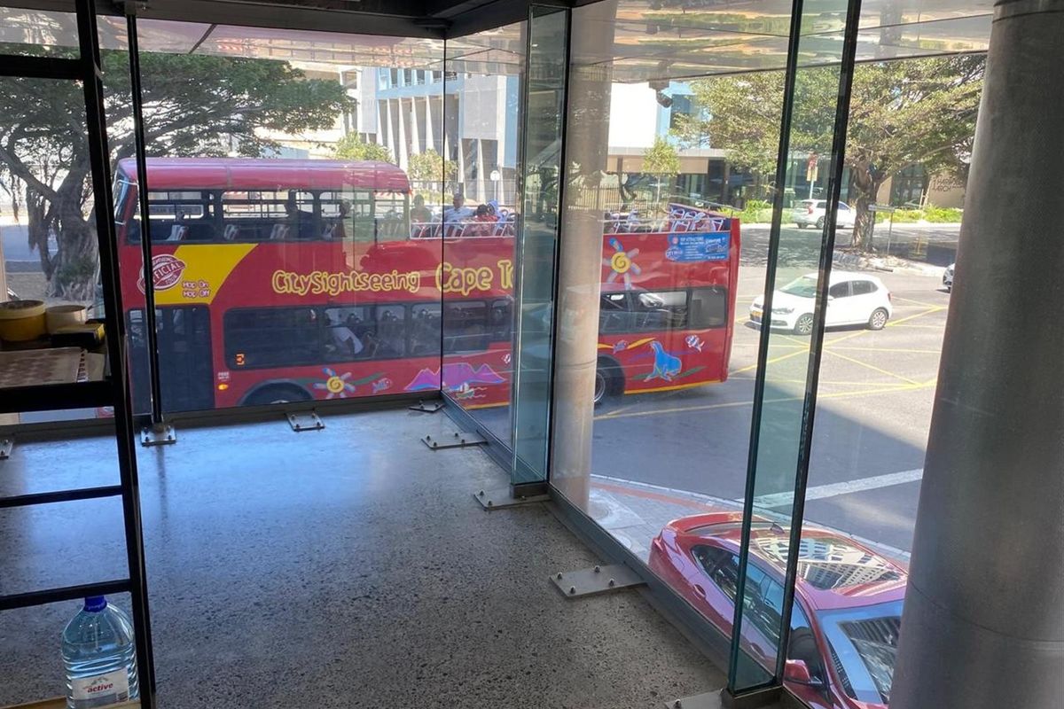 Motor Showroom- Retail Space To Rent in Foreshore, Cape Town - Photo 3