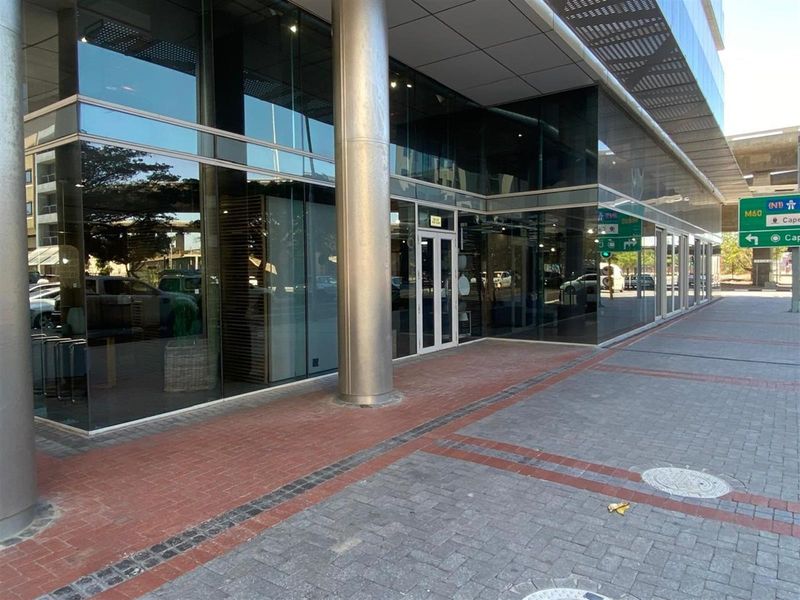 Motor Showroom- Retail Space To Rent in Foreshore, Cape Town - Photo 10