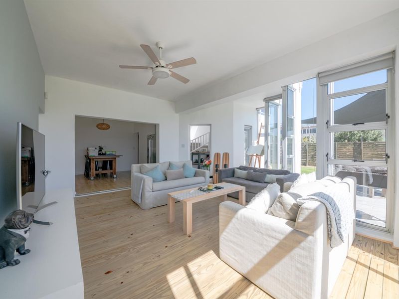 House For Sale in Pringle Bay - Photo 5