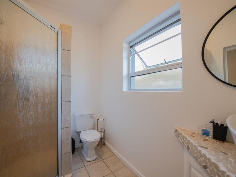 House For Sale in Pringle Bay - Photo 8