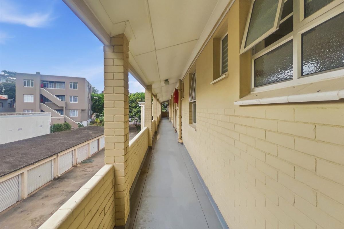 2 Bedroom Apartment For Sale in Morningside, Durban, KwaZulu-Natal - Photo 3