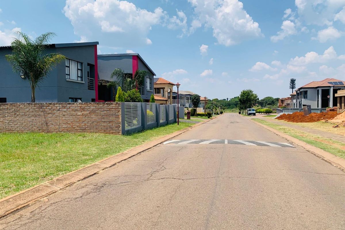 Vacant Land For Sale in Magaliesberg Country Estate, Amandasig, Akasia - Photo 4