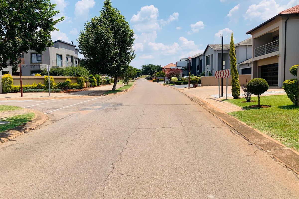 Vacant Land For Sale in Magaliesberg Country Estate, Amandasig, Akasia - Photo 3