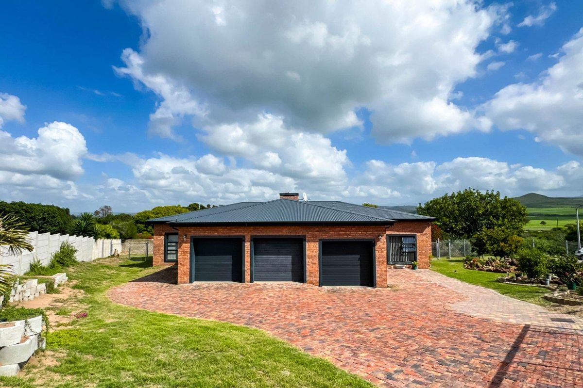 Versatile Dual-Living Opportunity in Klein Brak - Photo 2