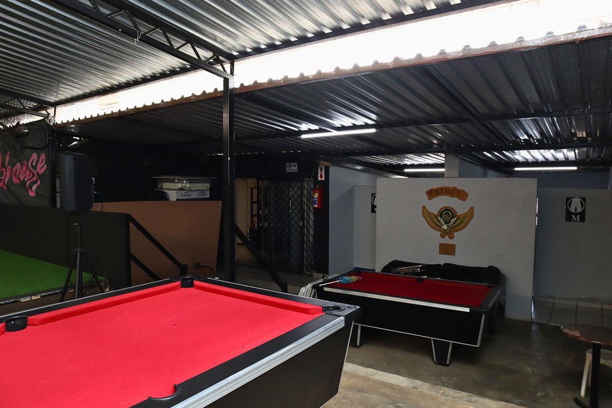 4 Bedroom House with Business Rights for Sale in Maraisburg - Photo 5