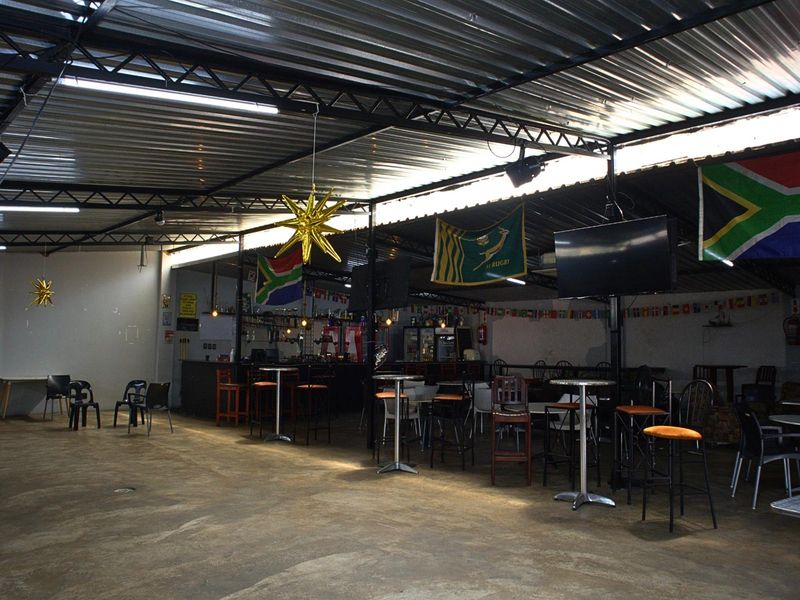 4 Bedroom House with Business Rights for Sale in Maraisburg - Photo 3