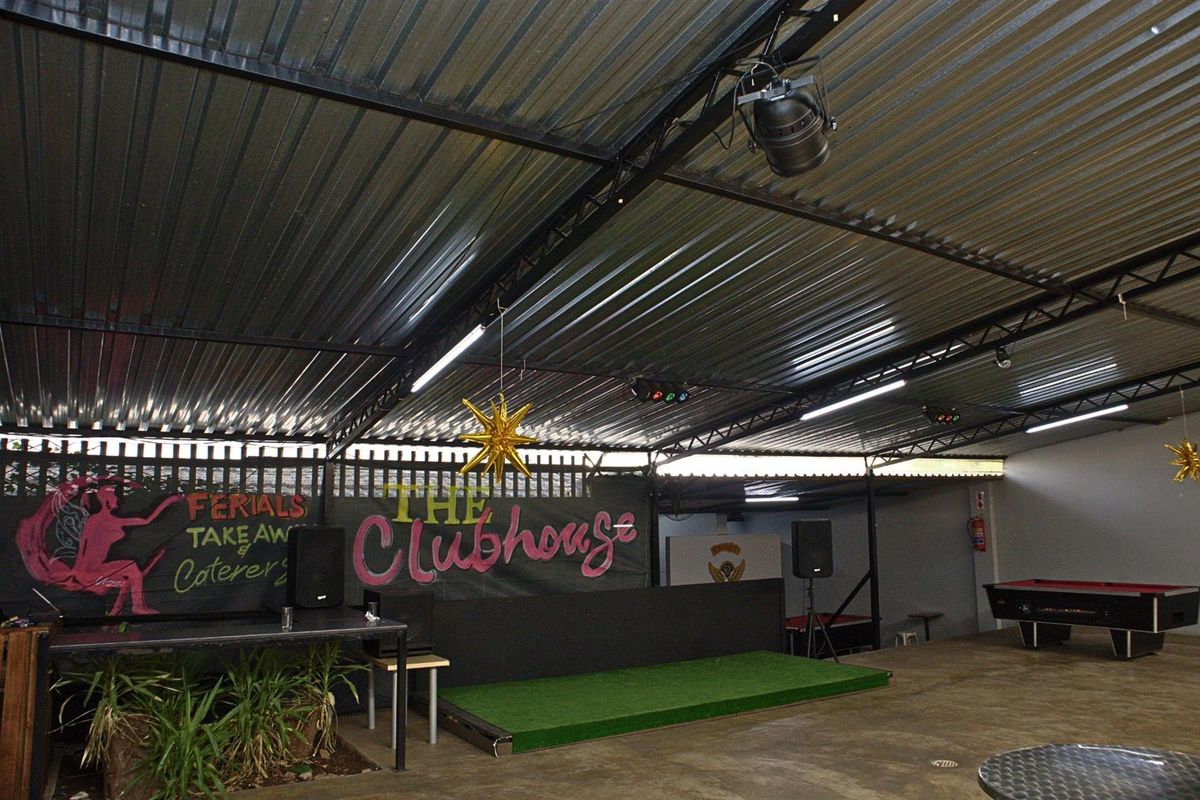 4 Bedroom House with Business Rights for Sale in Maraisburg - Photo 4