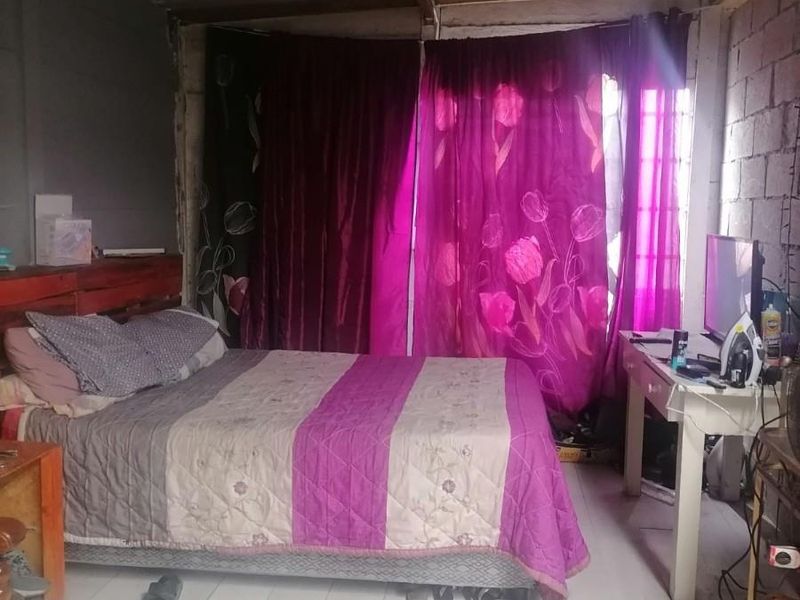 Family house in Cannaught Estate, Elsies River - Photo 5