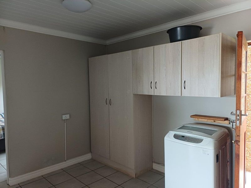 House For Sale in Stilbaai Wes, Stilbaai - Photo 7