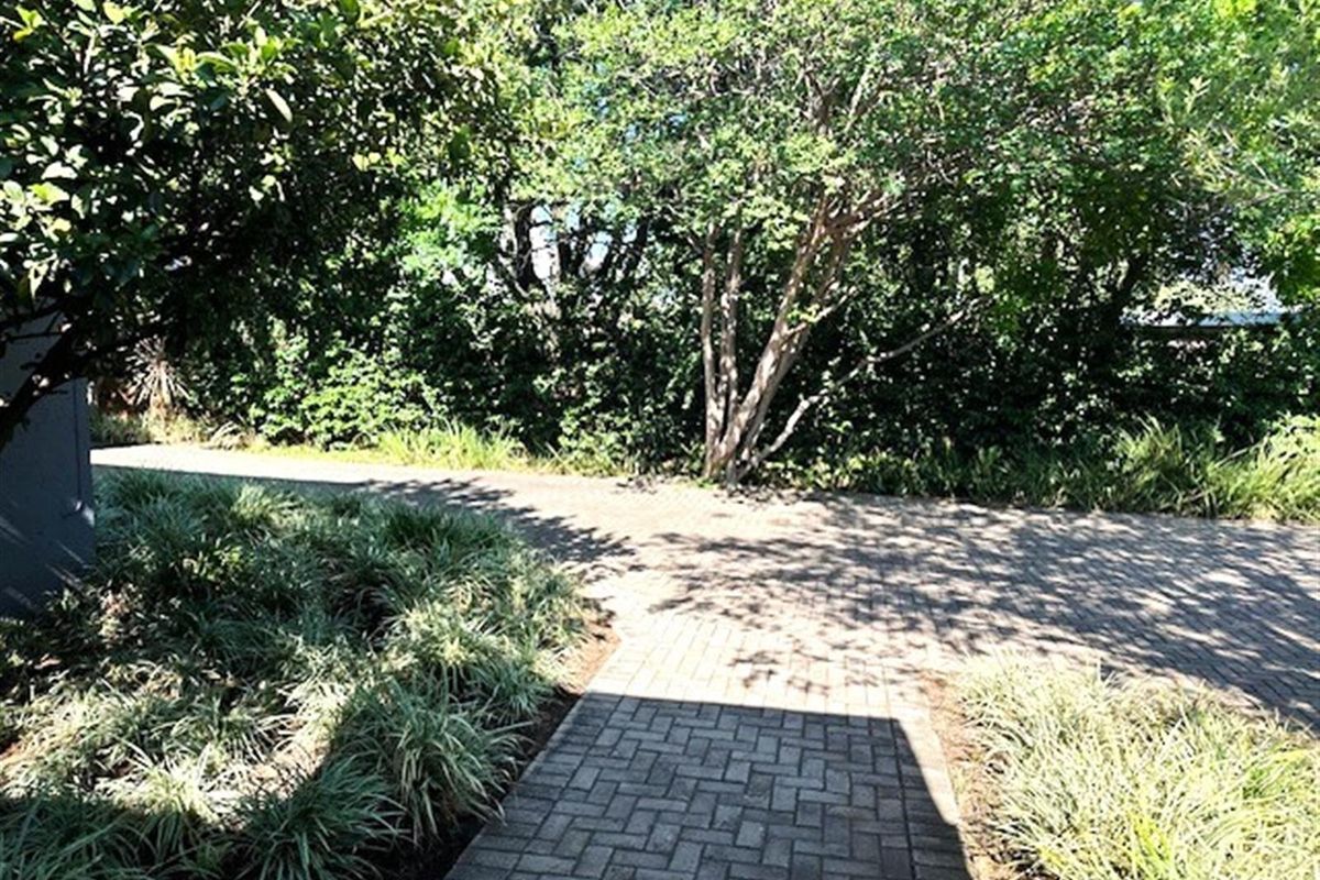 Office To Let - Photo 3