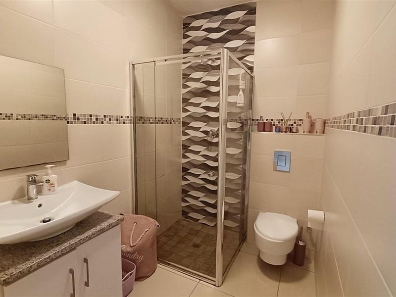 Modern, Secure Living in the Heart of Morningside, Durban. - Photo 4