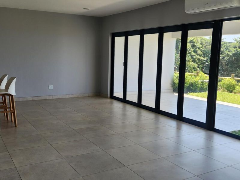 Oceans on Main Villa - Luxury coastal living - Photo 4