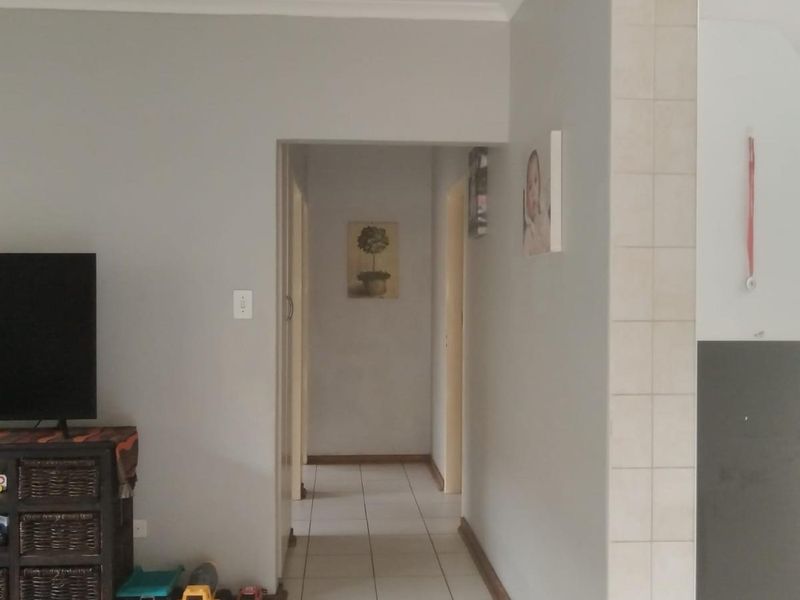House For Sale in Reyno Ridge, Witbank - Photo 5