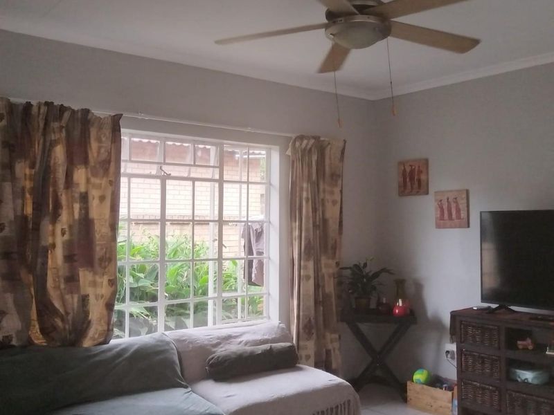 House For Sale in Reyno Ridge, Witbank - Photo 4