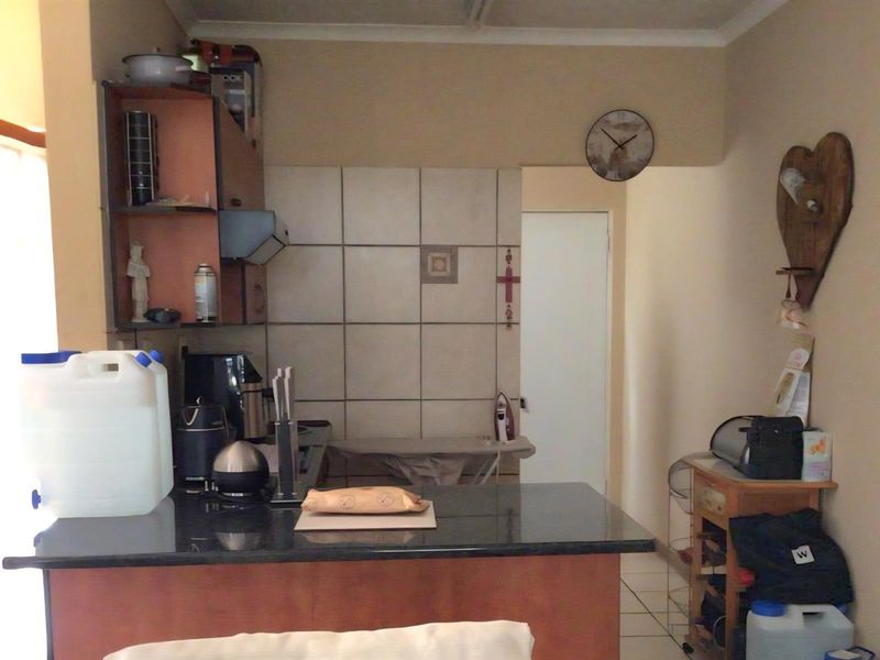 Beautiful , EXCEPTIONALLY well priced townhouse walking distance to the river - Photo 6