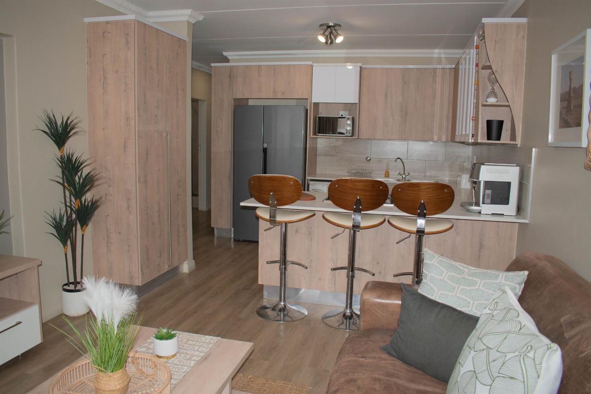 Luxury 3 Bedroom Apartment in Wildlife Reserve Setting | Strong Investment Opportunity - Photo 2