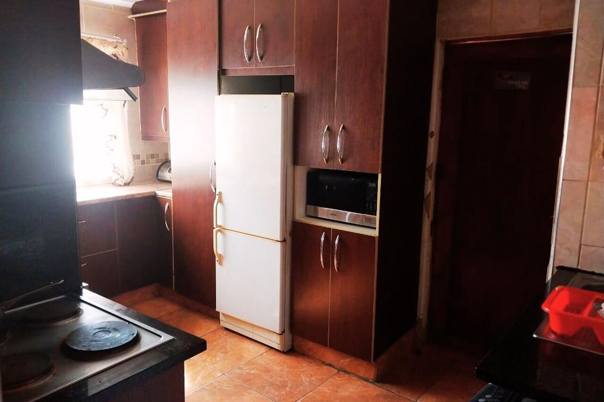 House For Sale in Protea Glen EXT 11, Soweto - Photo 5