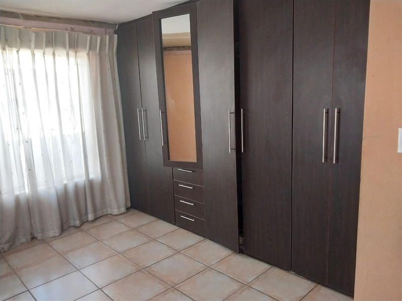 House For Sale in Protea Glen EXT 11, Soweto - Photo 8