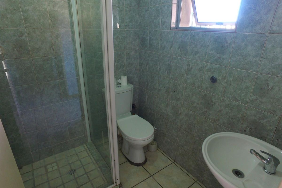 Investment property for sale in Belhar - Photo 5