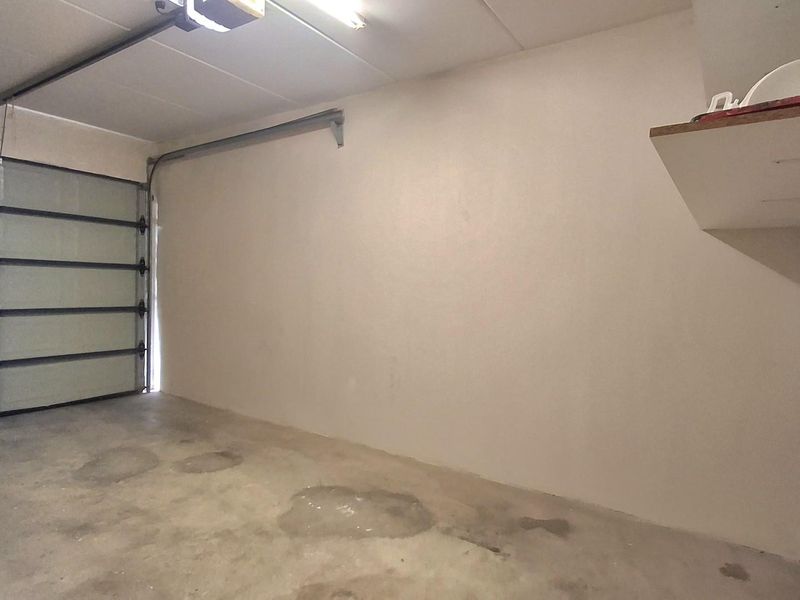 Double-Storey Home with Iconic Johannesburg Skyline Views - South Hills Lifestyle Estat - Photo 3