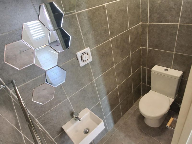 Double-Storey Home with Iconic Johannesburg Skyline Views - South Hills Lifestyle Estat - Photo 5