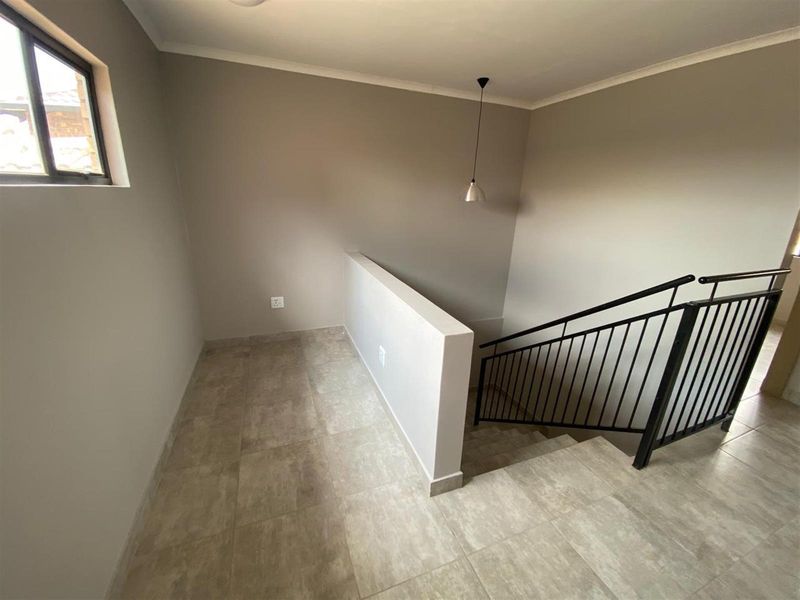 Apartment For Sale in Die Heuwel, Witbank - Photo 10