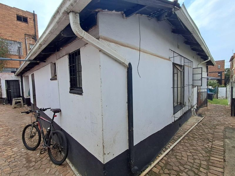 House For Sale in Bellevue, Johannesburg - Photo 5