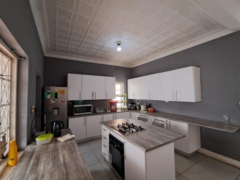 House For Sale in Bellevue, Johannesburg - Photo 4