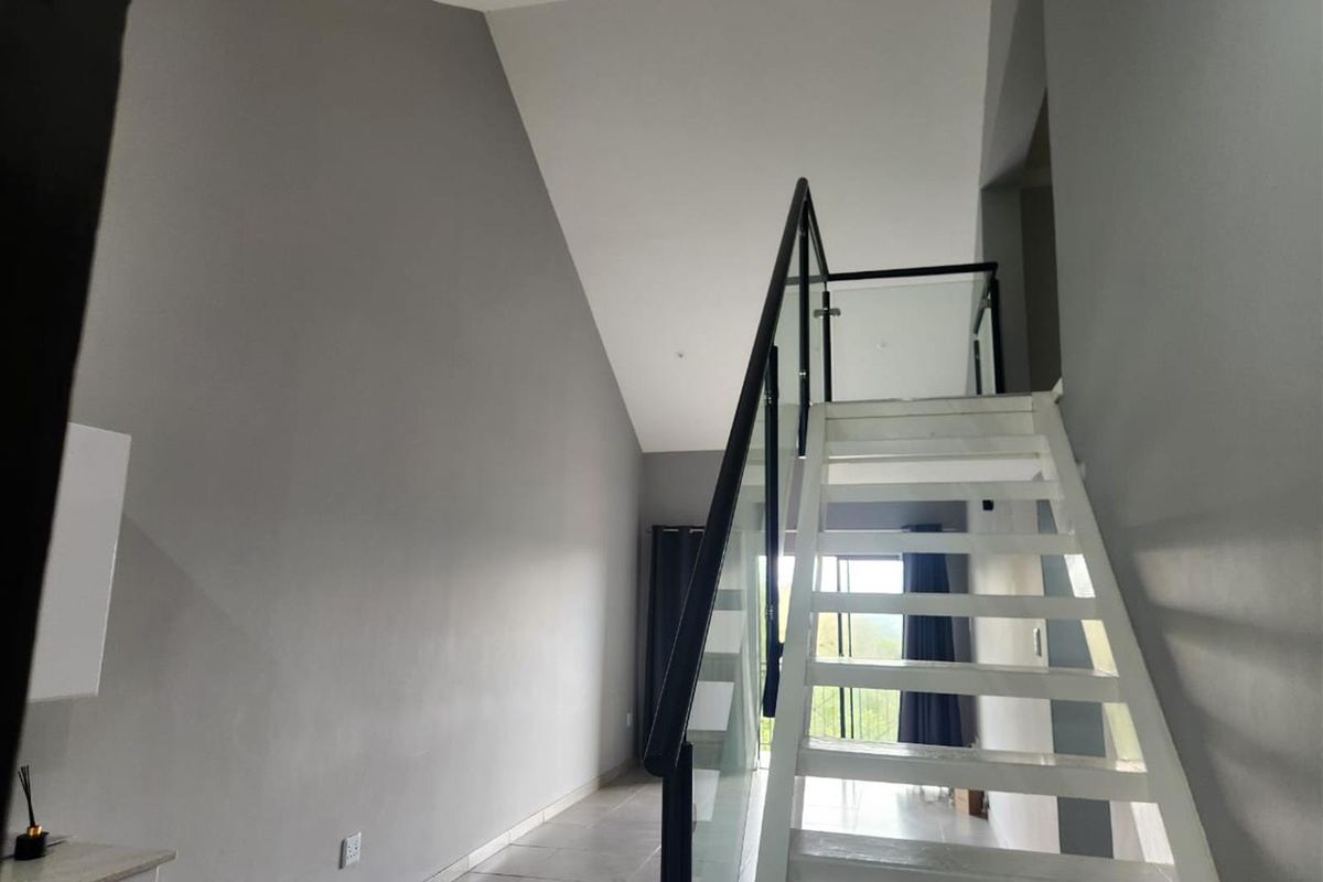 2 bed 1 bath loft Apartment To Rent in Athlone, Pietermaritzburg, KwaZulu Natal - Photo 4