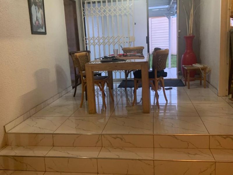 House For Sale in Castleview, Germiston - Photo 6