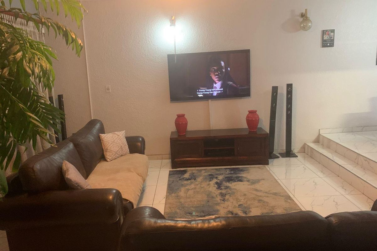 House For Sale in Castleview, Germiston - Photo 3