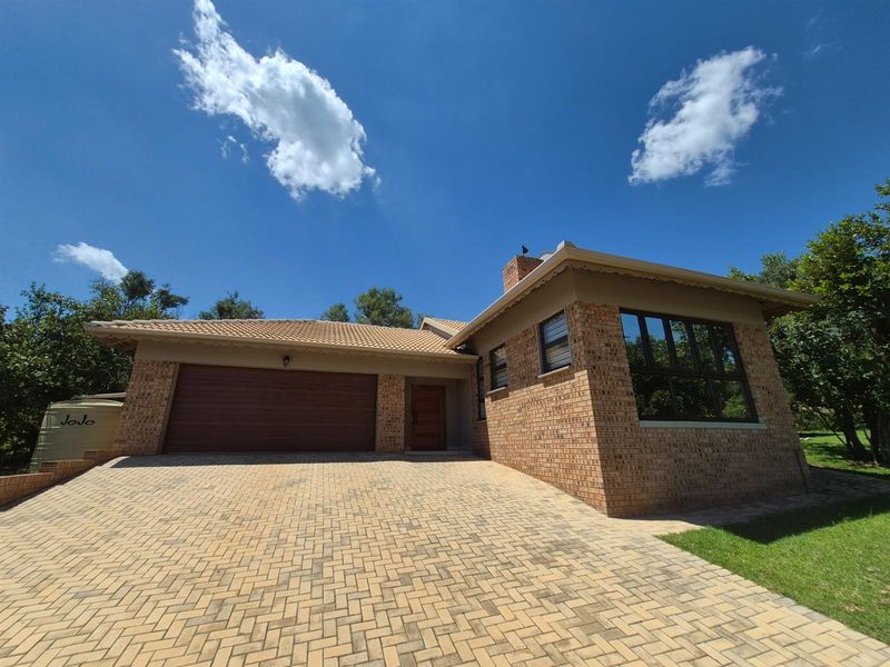 Kranspoort House for the Discerning Buyer! - Photo 9