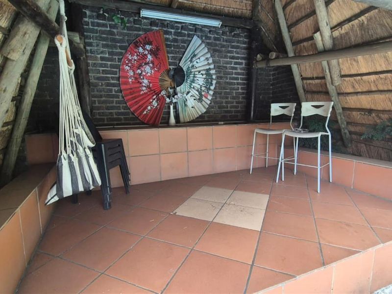 Four bedroom house in enclosed area in Sunward Park - Photo 8