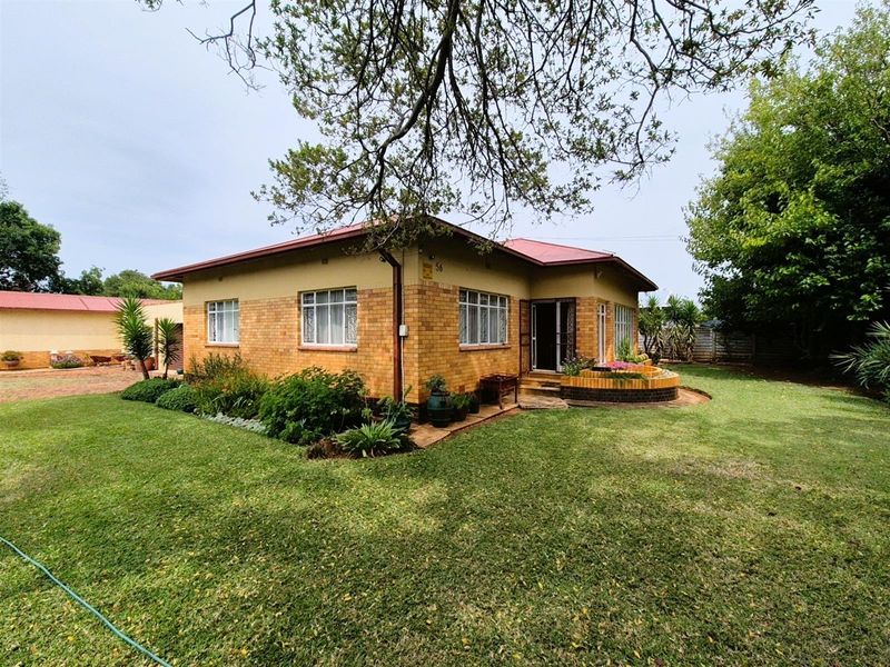 Prime Investment Opportunity in Die Bult - Family Living, Student Accommodation or Office Conversion - Photo 8