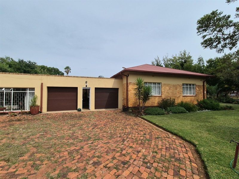 Prime Investment Opportunity in Die Bult - Family Living, Student Accommodation or Office Conversion - Photo 6