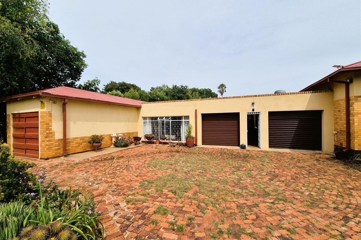 Prime Investment Opportunity in Die Bult - Family Living, Student Accommodation or Office Conversion - Photo 5