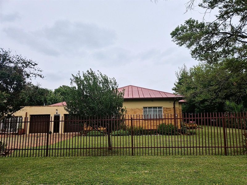 Prime Investment Opportunity in Die Bult - Family Living, Student Accommodation or Office Conversion - Photo 3