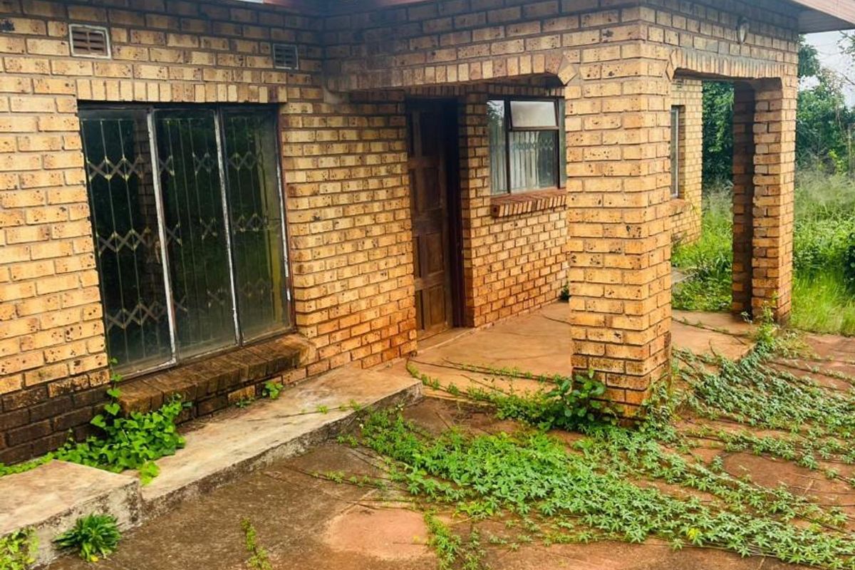 House For Sale in Thohoyandou Rural, Tshilapfene - Photo 2