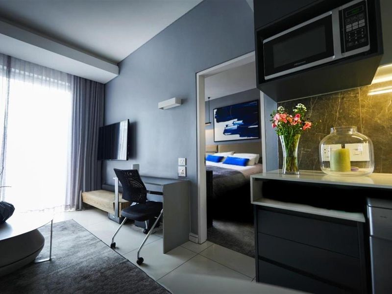 Prestigious 2-Bedroom Apartment For Sale at The Capital on The Park - Photo 9